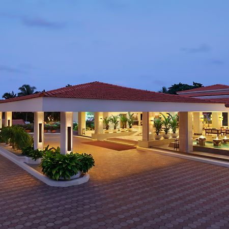 Holiday Inn Resort Goa By Ihg Cavelossim Exterior photo