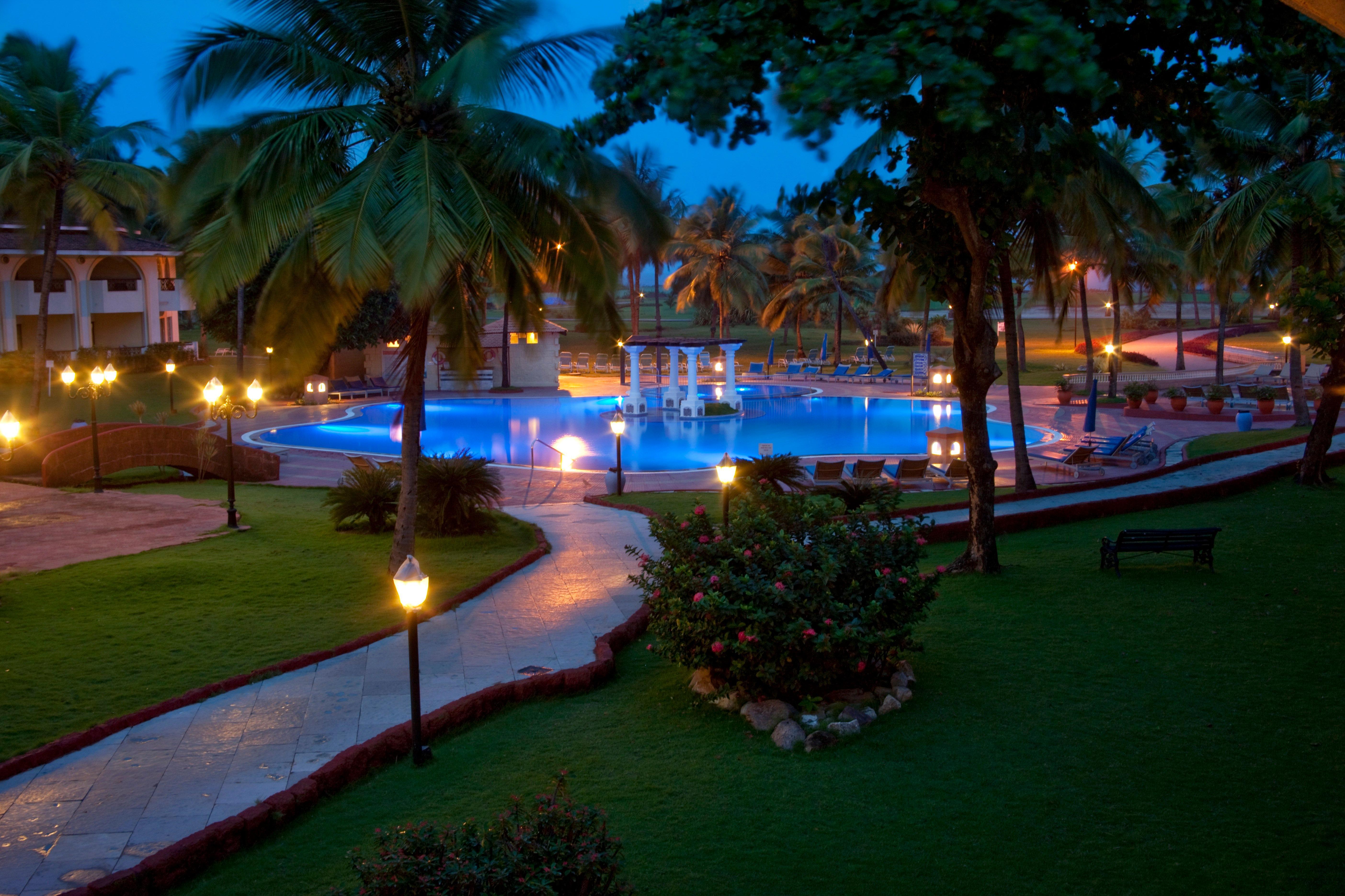 Holiday Inn Resort Goa By Ihg Cavelossim Exterior photo