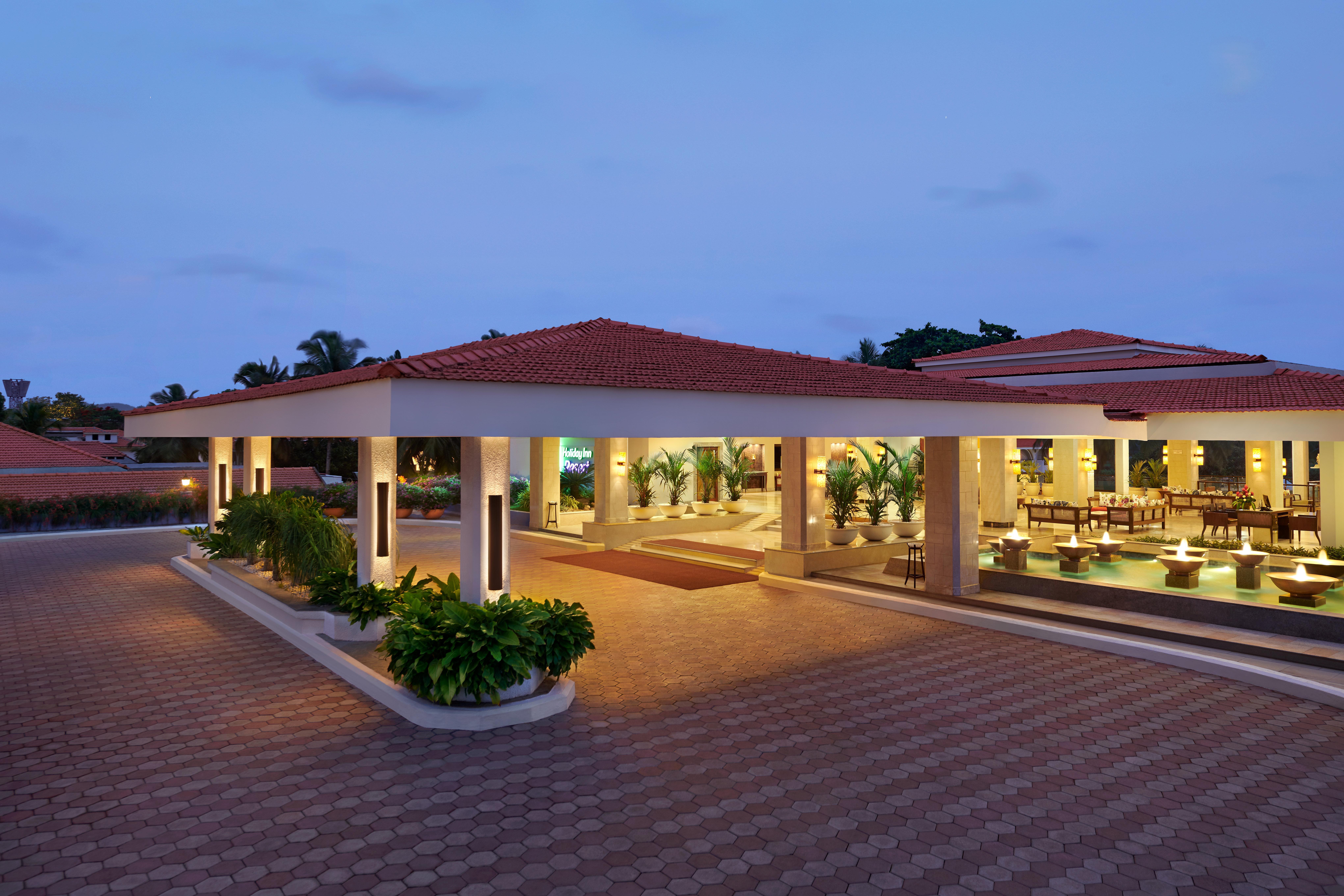 Holiday Inn Resort Goa By Ihg Cavelossim Exterior photo