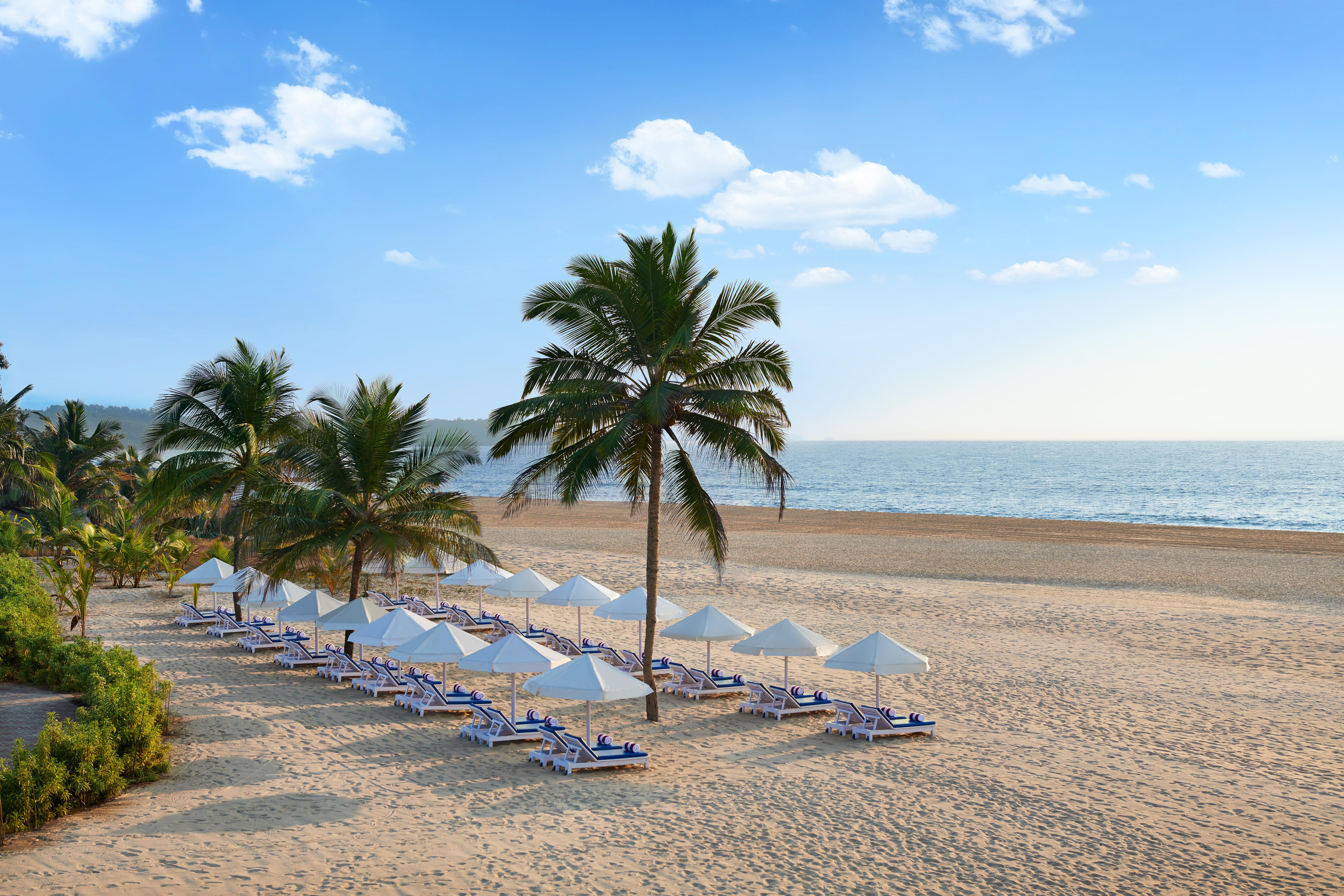 Holiday Inn Resort Goa By Ihg Cavelossim Exterior photo
